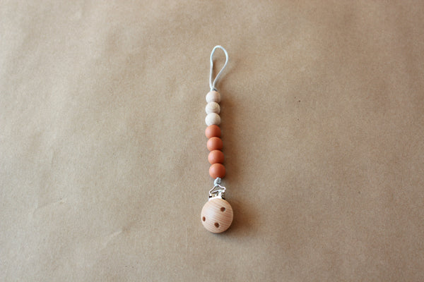 Pacifier Clip(Terracotta)